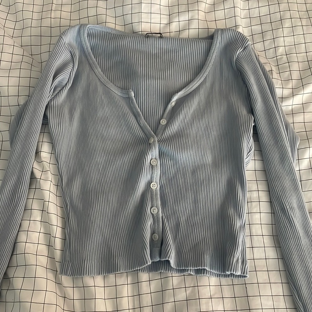 Brandy Melville long sleeve baby blue tee